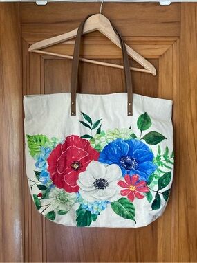 Cott n Curls / Canvas tote with flowers painted on front